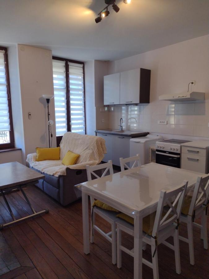 Appartement 1Er Etage Proche Des Termes Бурбон-ле-Ба Екстериор снимка